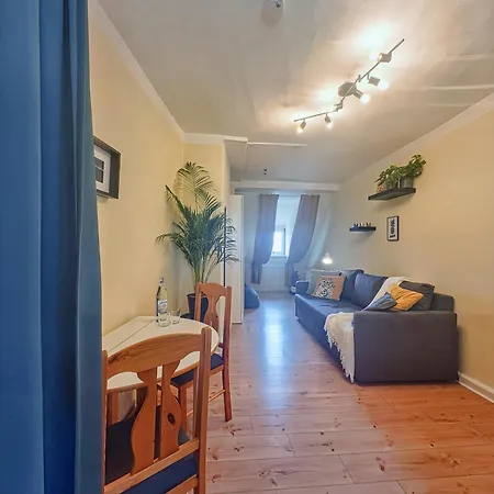 Gemuetliches Studio - Dachwohnung Mit Blick Ueber Das Kinzigtal Gelnhausen Exterior photo